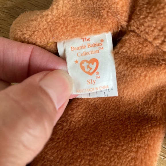 Ty Sly squirrel plush toy 1996 - Picture 5 of 6